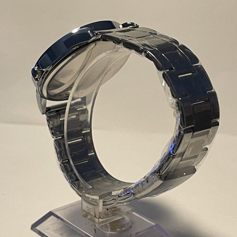 PHILADELPHIA EAGLES NFL Team Logo Unisex Stainless-Steel Silver Men's Watch NEW - Picture 5 of 9